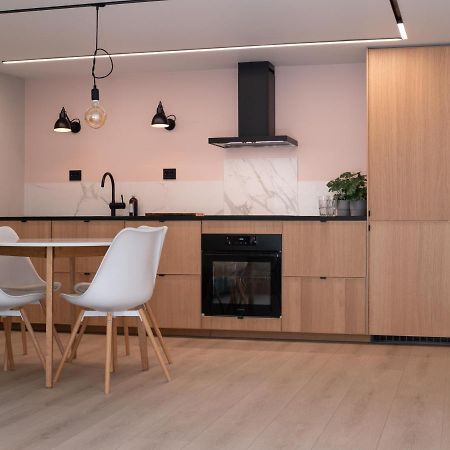 Tastefull And Modern Apartment With Parking Tromsø Eksteriør bilde