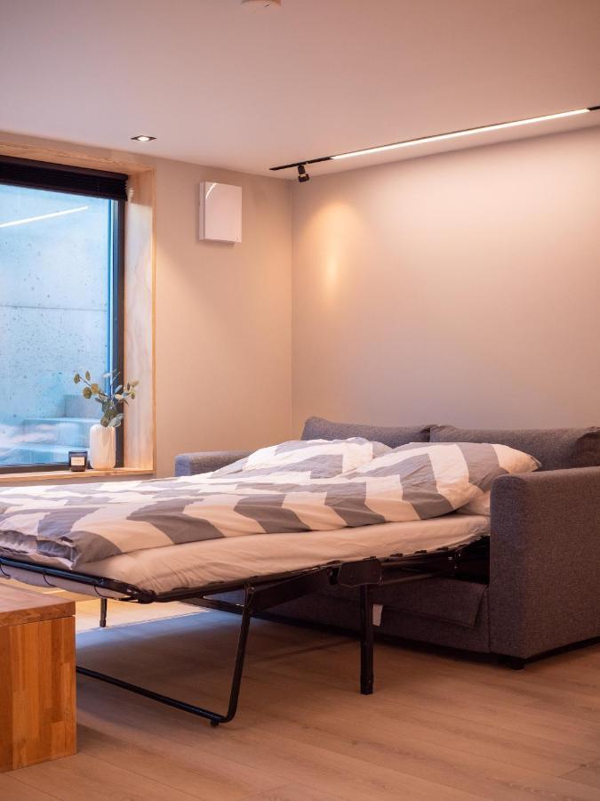 Tastefull And Modern Apartment With Parking Tromsø Eksteriør bilde